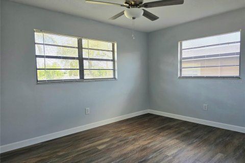Casa en alquiler en Haines City, Florida, 4 dormitorios, 117.89 m2 № 2156500 - foto 22