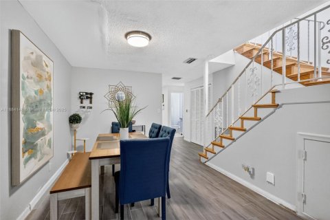 Купить кондоминиум в Холливуд, Флорида 2 спальни, 120.77м2, № 1930750 - фото 7