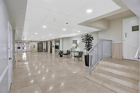 Купить кондоминиум в Майами-Бич, Флорида 1 спальня, 89.56м2, № 2012554 - фото 26