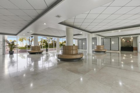 Купить кондоминиум в Майами-Бич, Флорида 1 спальня, 89.56м2, № 2012554 - фото 25