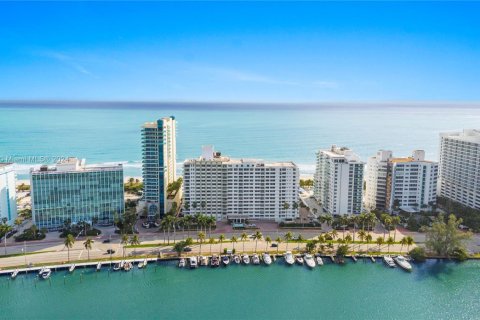 Купить кондоминиум в Майами-Бич, Флорида 1 спальня, 89.56м2, № 2012554 - фото 19