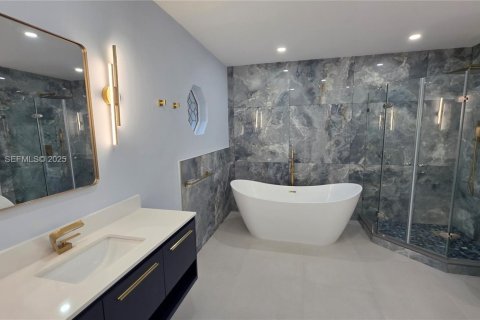 Снять в аренду виллу или дом в Майами, Флорида 4 спальни, 204.57м2, № 1992631 - фото 11