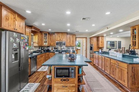 House in Sebring, Florida 5 bedrooms, 329.9 sq.m. № 2233480 - photo 11