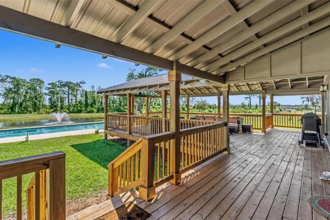 House in Sebring, Florida 5 bedrooms, 329.9 sq.m. № 2233480 - photo 25