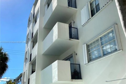 Condominio en alquiler en Key Biscayne, Florida, 2 dormitorios, 99.22 m2 № 1976990 - foto 16