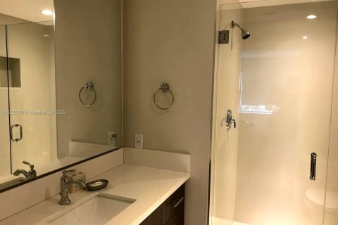 Condominio en alquiler en Key Biscayne, Florida, 2 dormitorios, 99.22 m2 № 1976990 - foto 12