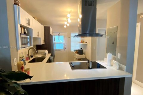 Condominio en alquiler en Key Biscayne, Florida, 2 dormitorios, 99.22 m2 № 1976990 - foto 7