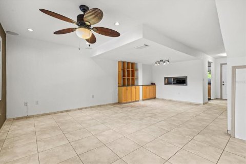Купить таунхаус в Сарасота, Флорида 5 комнат, 124.77м2, № 2143036 - фото 15