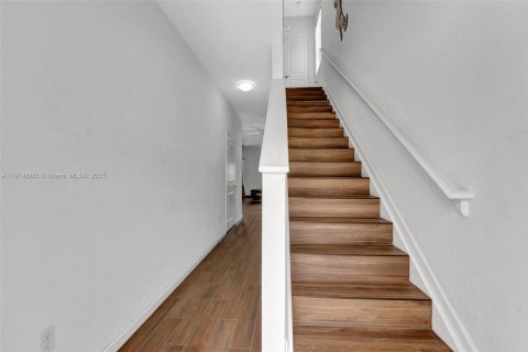 Купить таунхаус в Лодерхилл, Флорида 3 спальни, 138.98м2, № 1970093 - фото 8