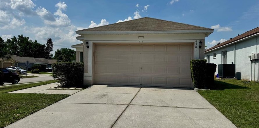 Villa ou maison à Plant City, Floride 3 chambres, 119.38 m2 № 1782466