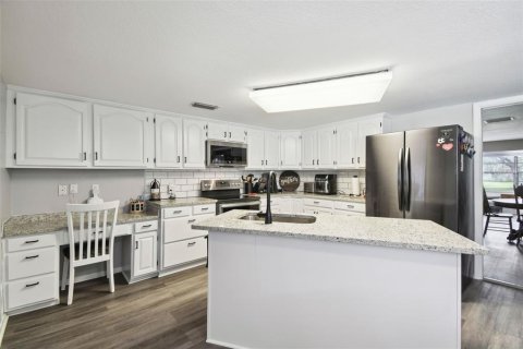 Casa en venta en Port Richey, Florida, 4 dormitorios, 294.41 m2 № 1904364 - foto 13