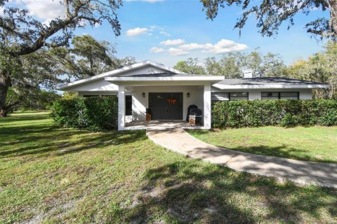 Casa en venta en Port Richey, Florida, 4 dormitorios, 294.41 m2 № 1904364 - foto 1
