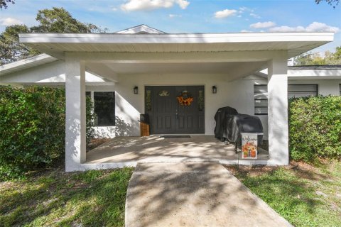 Casa en venta en Port Richey, Florida, 4 dormitorios, 294.41 m2 № 1904364 - foto 2