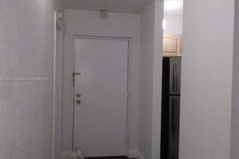 Copropriété à louer à Homestead, Floride: 2 chambres, 99.87 m2 № 1941787 - photo 10