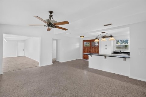 Villa ou maison à vendre à Saint Petersburg, Floride: 3 chambres, 173.91 m2 № 2216593 - photo 10