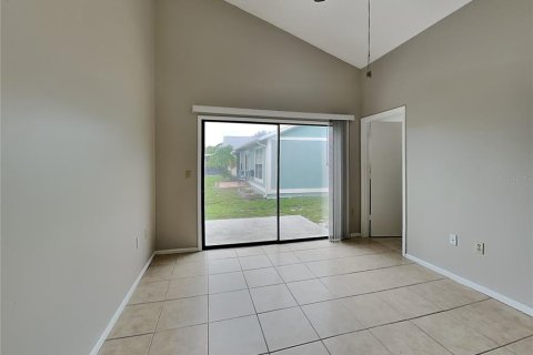 Casa en alquiler en Bradenton, Florida, 3 dormitorios, 109.44 m2 № 1910966 - foto 6