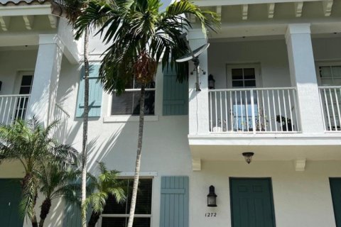 Adosado en Boynton Beach, Florida 3 dormitorios, 174.66 m2 № 2261945