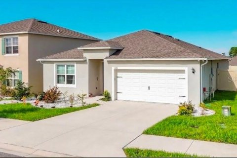 House in Haines City, Florida 4 bedrooms, 173.45 sq.m. № 2369113