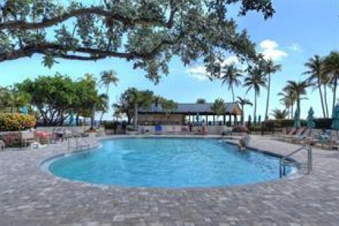 Condo in Lauderdale-by-the-Sea, Florida, 1 bedroom  № 2187479 - photo 18