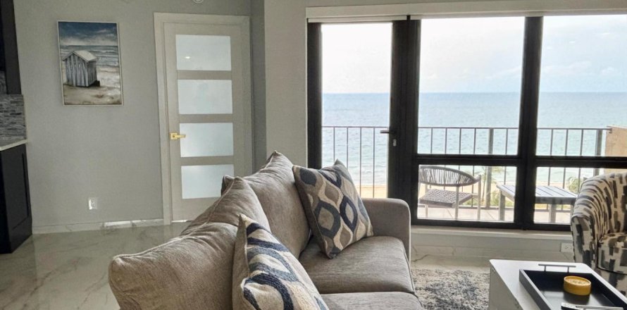 Condo in Lauderdale-by-the-Sea, Florida, 1 bedroom  № 2187479