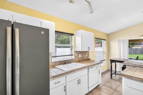 Villa ou maison à vendre à Winter Haven, Floride: 3 chambres, 131.64 m2 № 2277425 - photo 22