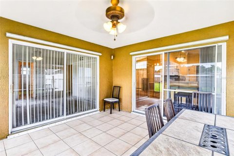 Villa ou maison à vendre à Winter Haven, Floride: 3 chambres, 131.64 m2 № 2277425 - photo 5