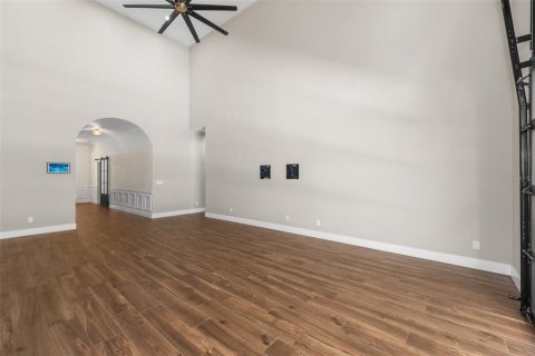 House in Ocala, Florida 5 bedrooms, 532.33 sq.m. № 2215610 - photo 14