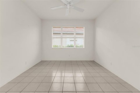 Villa ou maison à vendre à North Port, Floride: 3 chambres, 223.24 m2 № 1904236 - photo 13