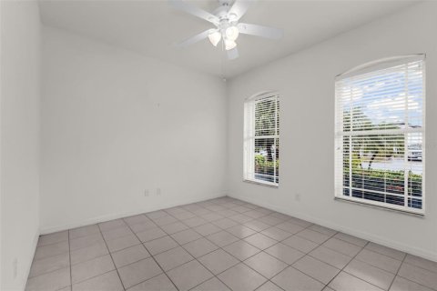 Villa ou maison à vendre à North Port, Floride: 3 chambres, 223.24 m2 № 1904236 - photo 12