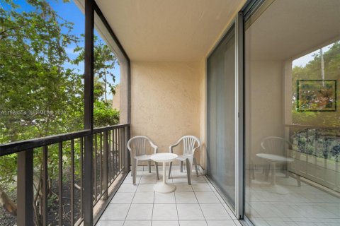 Condominio en venta en Hallandale Beach, Florida, 1 dormitorio, 102.19 m2 № 2000256 - foto 22
