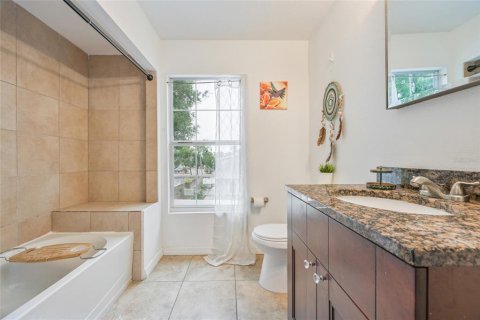 Propiedad comercial en alquiler en Tampa, Florida, 311.32 m2 № 1916421 - foto 25