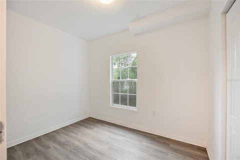 Propiedad comercial en alquiler en Tampa, Florida, 311.32 m2 № 1916421 - foto 11