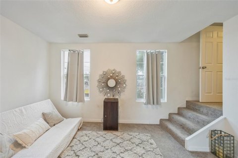 Propiedad comercial en alquiler en Tampa, Florida, 311.32 m2 № 1916421 - foto 23