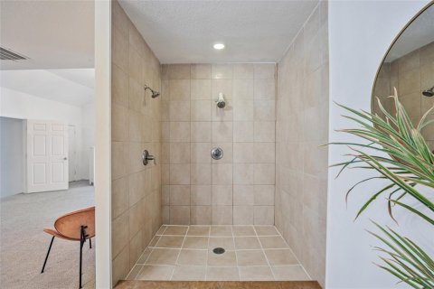 Propiedad comercial en alquiler en Tampa, Florida, 311.32 m2 № 1916421 - foto 21