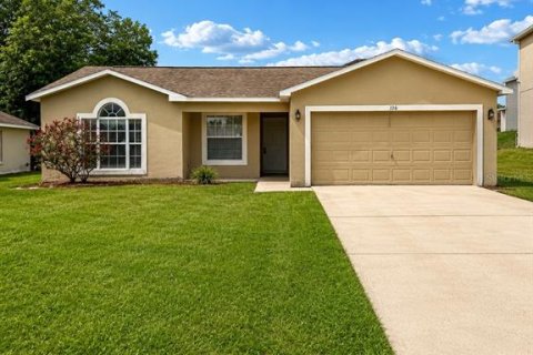 House in Poinciana, Florida 3 bedrooms, 98.66 sq.m. № 2329328