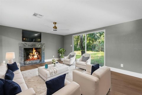 Casa en venta en Dade City, Florida, 3 dormitorios, 155.8 m2 № 1914412 - foto 2