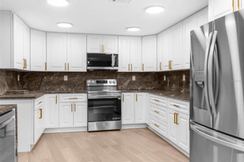 Casa en venta en Dade City, Florida, 3 dormitorios, 155.8 m2 № 1914412 - foto 6