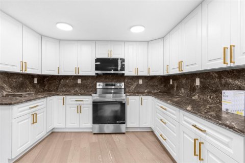 Casa en venta en Dade City, Florida, 3 dormitorios, 155.8 m2 № 1914412 - foto 20
