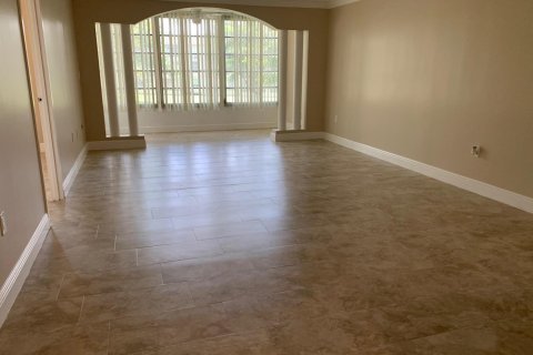 Condominio en venta en Tamarac, Florida, 2 dormitorios, 95.22 m2 № 2145976 - foto 2