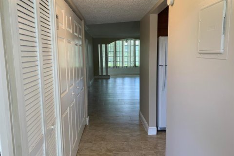 Condominio en venta en Tamarac, Florida, 2 dormitorios, 95.22 m2 № 2145976 - foto 4