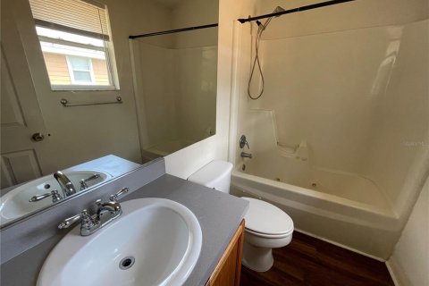 Condominio en venta en Gainesville, Florida, 2 dormitorios, 109.25 m2 № 1918865 - foto 12