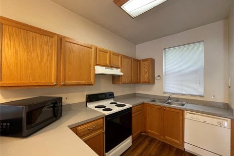Condominio en venta en Gainesville, Florida, 2 dormitorios, 109.25 m2 № 1918865 - foto 5
