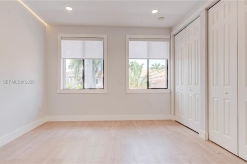 Villa ou maison à vendre à Cutler Bay, Floride: 5 chambres, 315.77 m2 № 2051240 - photo 29