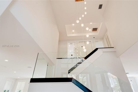 Villa ou maison à Cutler Bay, Floride 5 chambres, 315.77 m2 № 2051240