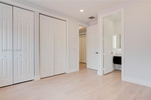 Villa ou maison à vendre à Cutler Bay, Floride: 5 chambres, 315.77 m2 № 2051240 - photo 27