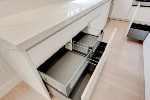 Villa ou maison à vendre à Cutler Bay, Floride: 5 chambres, 315.77 m2 № 2051240 - photo 17