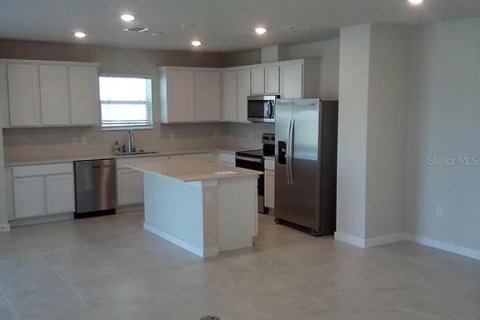 Casa en alquiler en Davenport, Florida, 4 dormitorios, 205.96 m2 № 1880789 - foto 5