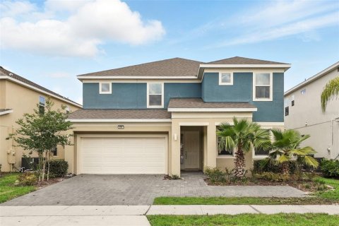 House in Kissimmee, Florida 8 bedrooms, 353.49 sq.m. № 1771838 - photo 1