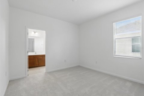 House in Kissimmee, Florida 8 bedrooms, 353.49 sq.m. № 1771838 - photo 30