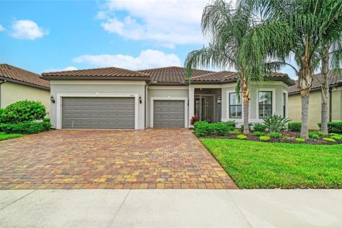 Villa ou maison à vendre à Lakewood Ranch, Floride: 3 chambres, 264.86 m2 № 2425233 - photo 6